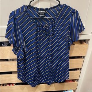 Liz Claiborne Women's Blue Striped Top